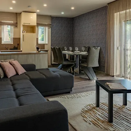 Profi Keco 아파트 발라톤알마디