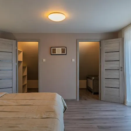 Profi Keco * 발라톤알마디