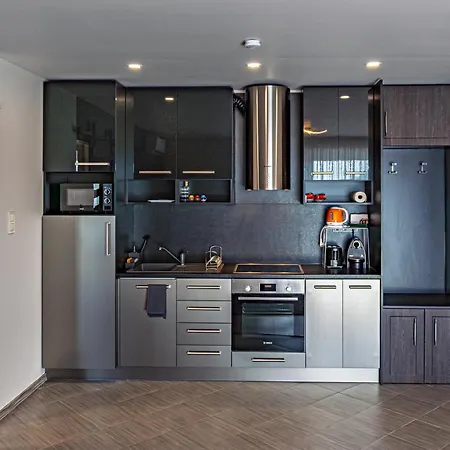 Profi Keco * 발라톤알마디