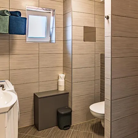 Profi Keco 아파트 발라톤알마디